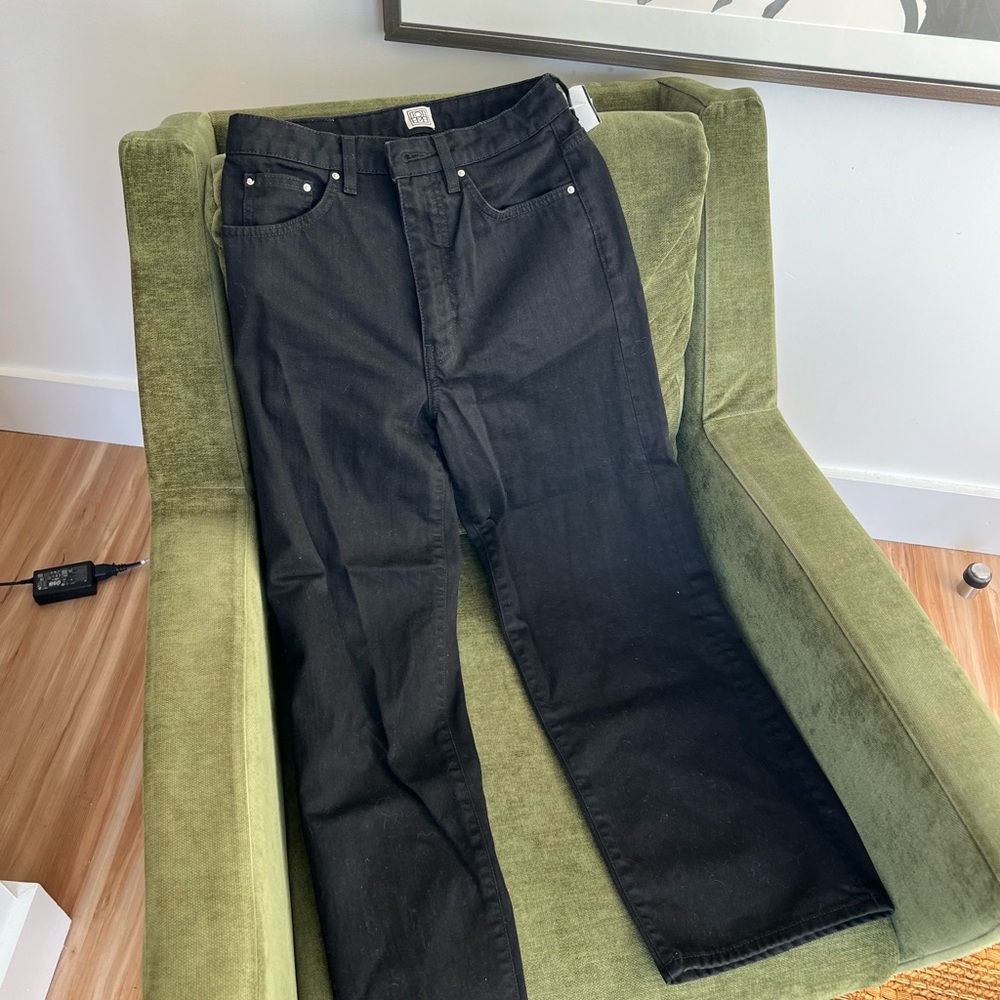 TOTEME Black High-Rise Flared Jeans - Picture 4 of 7